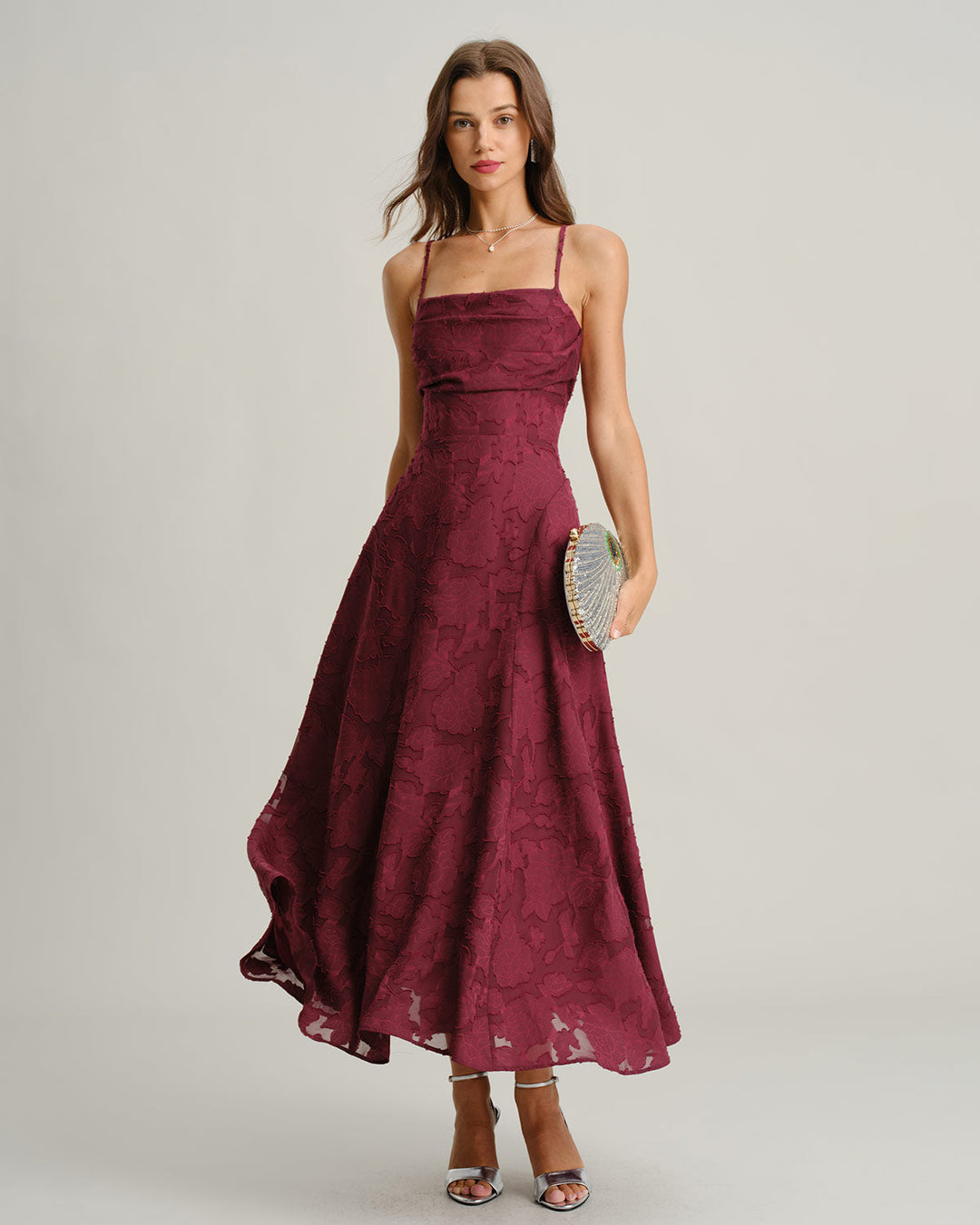 Vestito Vireya — Eleganza Scarlatta in Ogni Passo